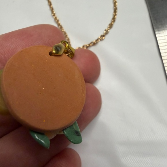 Charming Gold and Green Rose Pendant Necklace - Picture 4 of 7